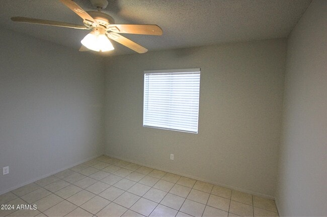 Building Photo - 4717 E Camino St