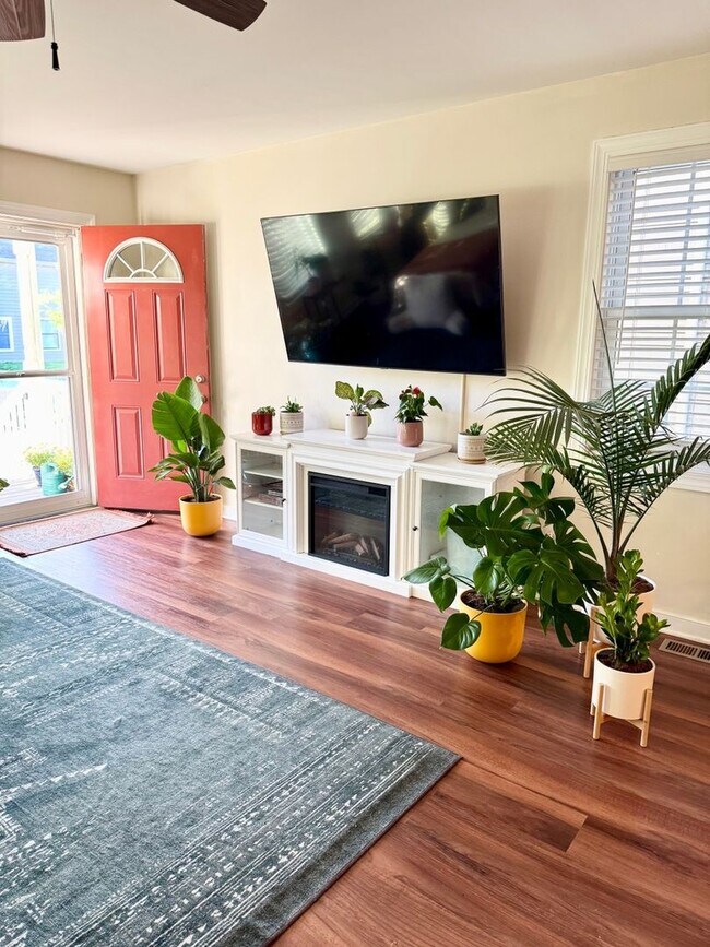 Building Photo - Charming 3BR House in Richmond