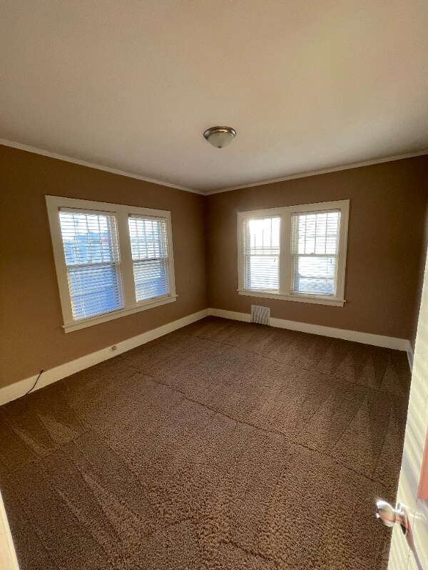 Building Photo - 1418 S 17th St