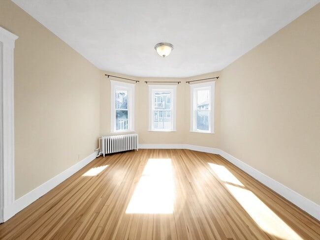 Building Photo - 24 Montvale St