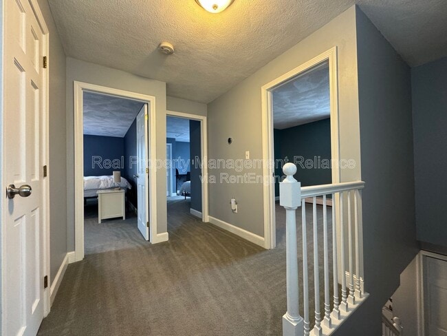 Building Photo - 14 Ravenna Ave