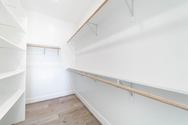 Building Photo - 808 Napa Dr