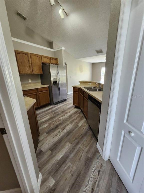 Building Photo - 2617 Athens Dr