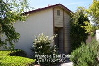 Building Photo - 244 Park Pl Dr