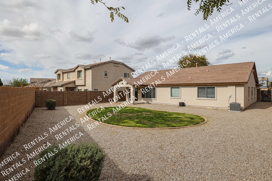 Building Photo - 6718 S Garnet Way