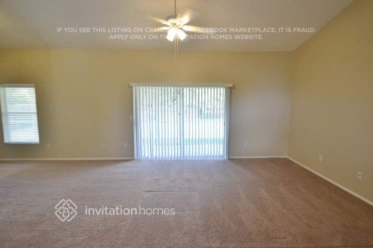 Building Photo - 435 Country Wood Cir