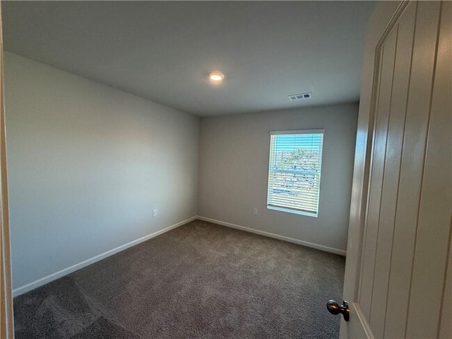 Building Photo - 30 Rustin Rdg