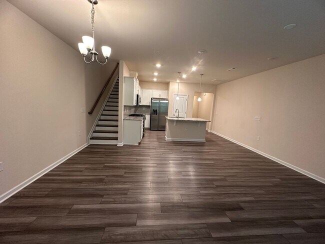 Building Photo - 3BR 2.5BA Townhome in High Point