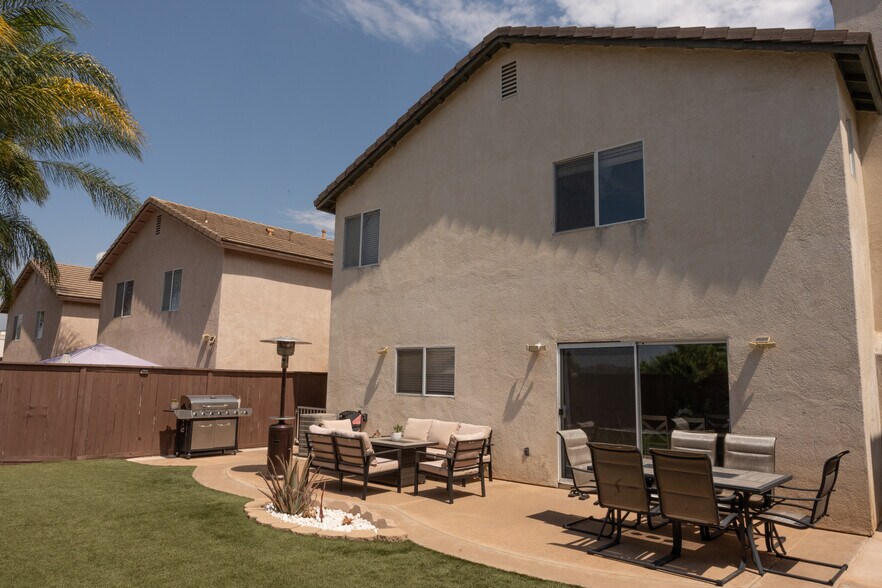 Building Photo - 8932 Gateway View Ct