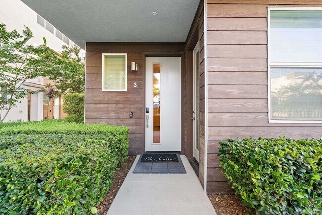 Building Photo - 2055 Bravo Loop
