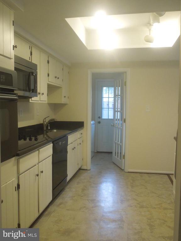 Building Photo - 1709 Granite Ct
