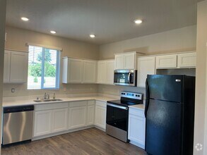 Building Photo - HALF OFF FIRST MONTHS RENT 3 Bed 2.5 Bath ...
