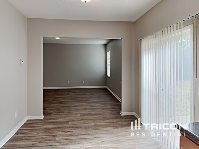 Building Photo - 240 Bassett Loop