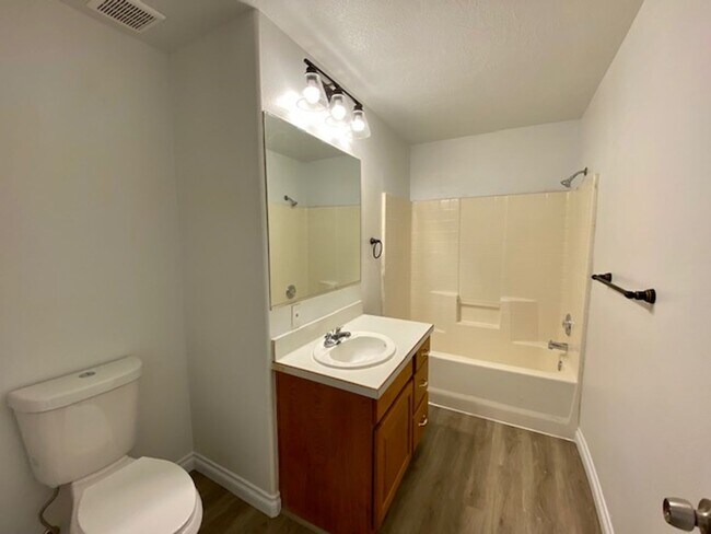 Building Photo - 766 N 2720 E