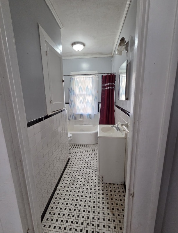 Building Photo - 1182 Brentwood Ave