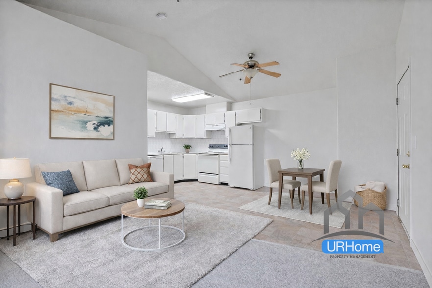 Interior Photo - Stunning 3-bed/2-bath apartments, close to public transit