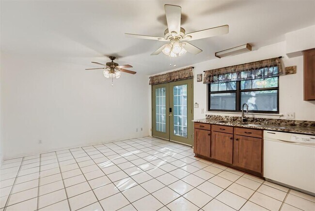 Building Photo - 9507 Quail Village Ln