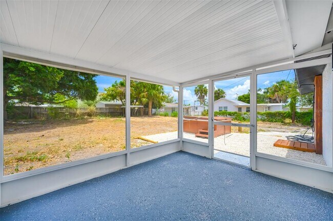 Building Photo - 208 Palmetto Rd W
