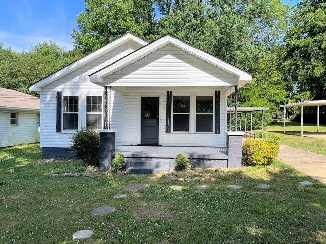 Primary Photo - 2508 Virginia Blvd NW