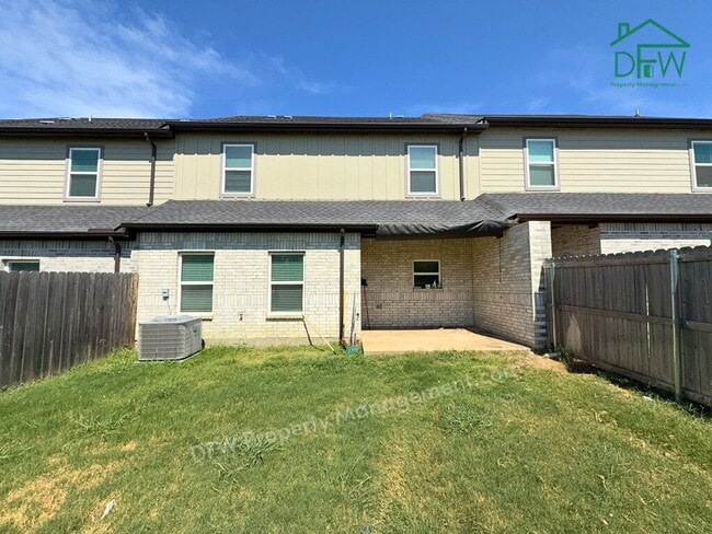 Building Photo - 3 Bed / 2.5 Bath in Wylie — 2 Car Garage, Fenced Yard, Available Now