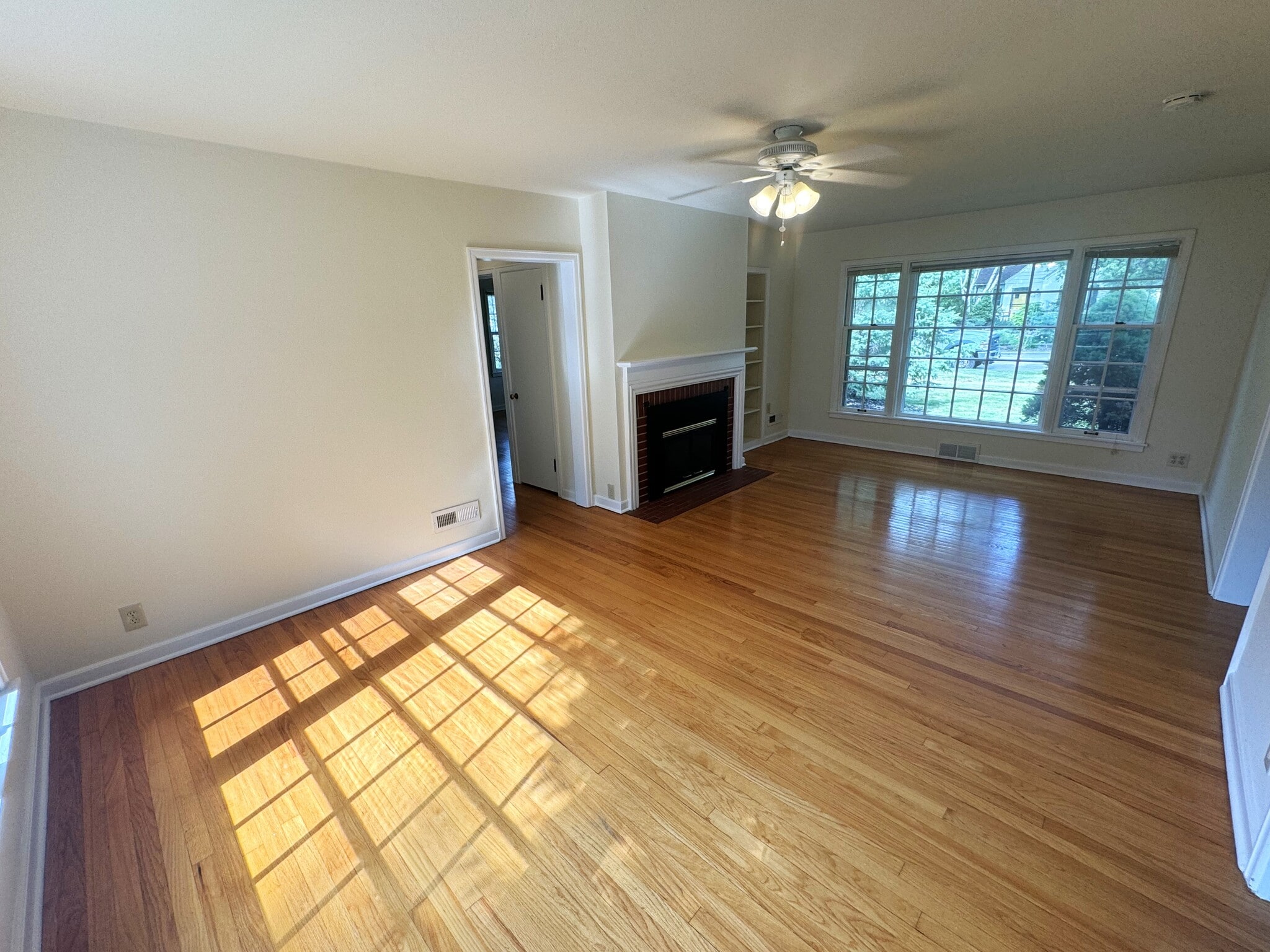 Building Photo - 306 S Owen Dr