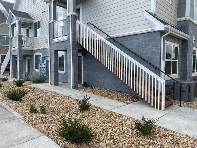 Building Photo - Newly Built Condo in the Side Creek Neighborhood!