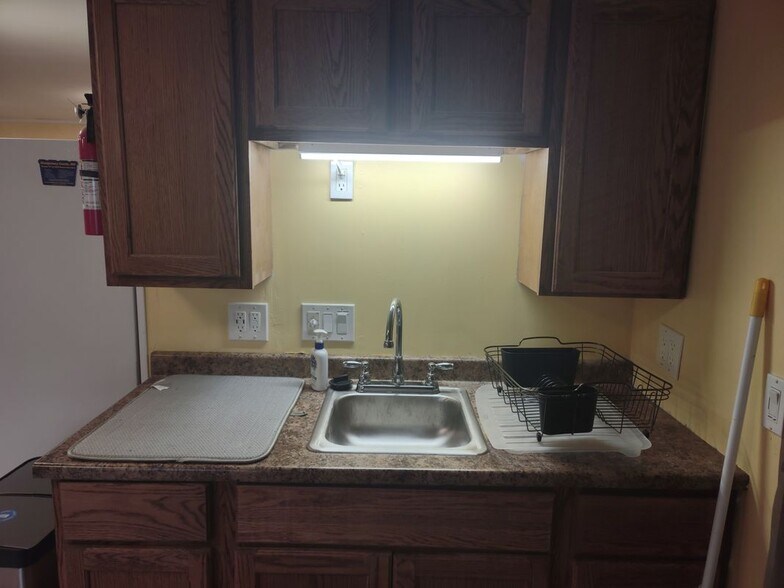 Building Photo - 5 Maryland Ave