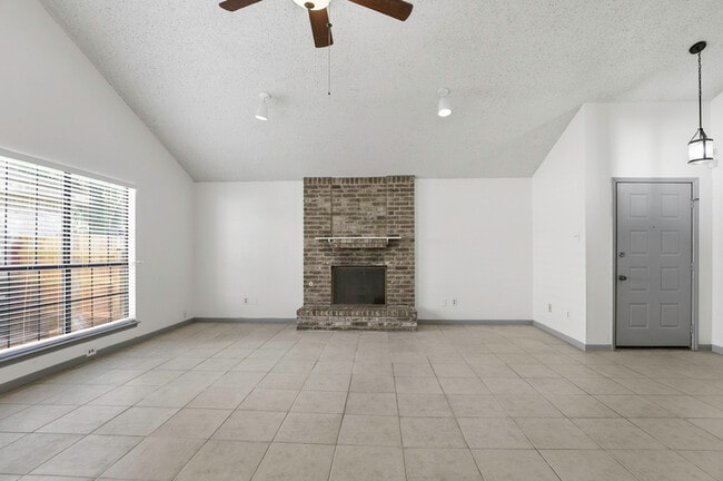 Building Photo - 6315 Forest Village