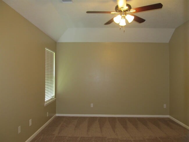 Building Photo - 2338 Colonial Springs Ln