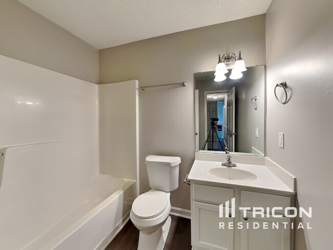Building Photo - 1181 Braxton Dr