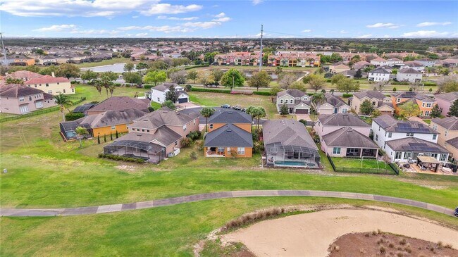 Building Photo - 1352 Oakcrest Ct