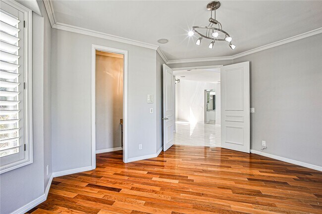 Building Photo - 3137 Beach View Ct