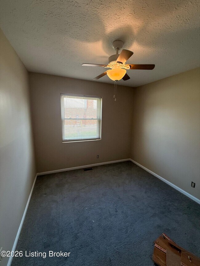 Building Photo - 8401 Cloverport Dr