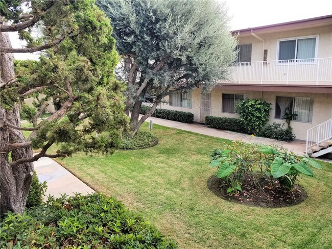 Building Photo - 25925 Narbonne Ave