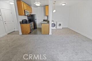 Building Photo - 10982 Roebling Ave