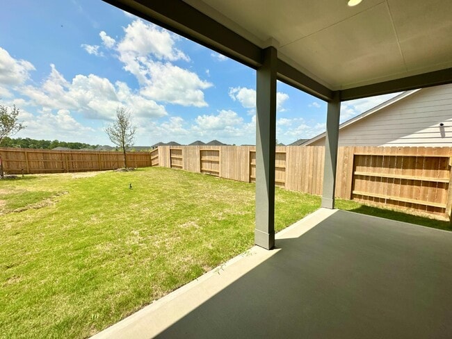 Building Photo - 12176 Ridge Top Dr