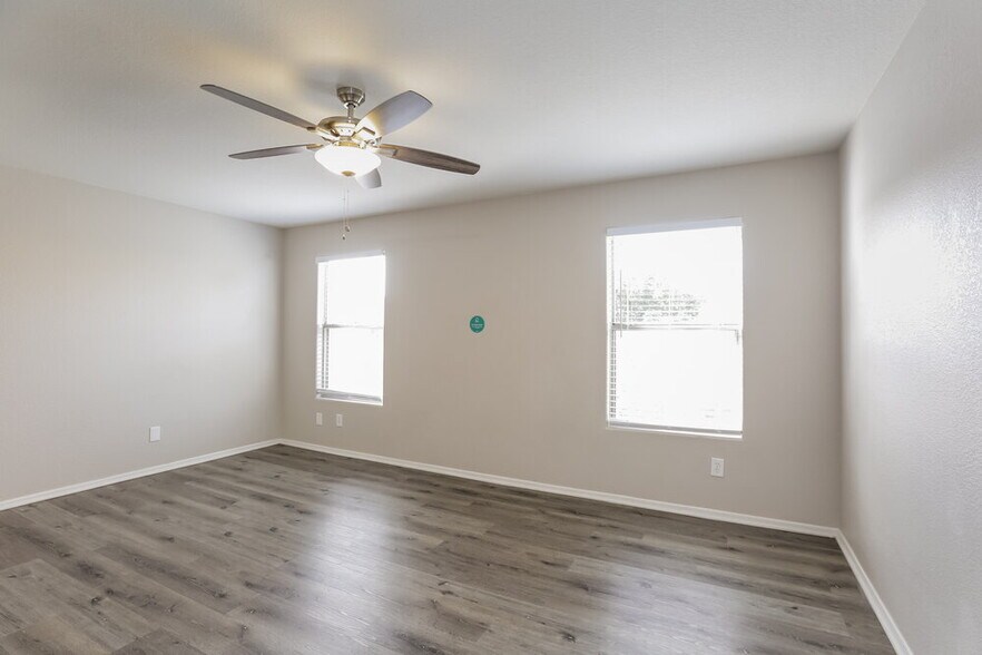 Building Photo - 1901 N 129th Ave