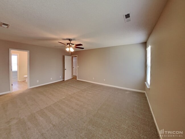 Building Photo - 4812 Chapel Ridge Dr