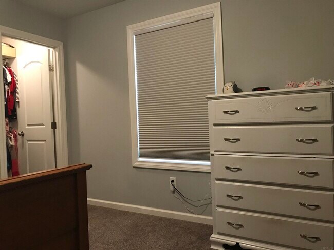 Building Photo - 2119 Meadowsweet Pkwy