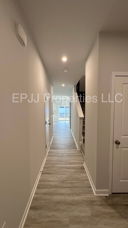 Building Photo - 141 Randwick Ln