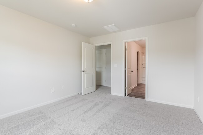 Building Photo - 679 Farmstead Trail