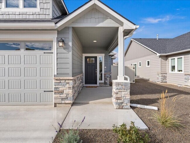 Building Photo - Coming Soon in Meridian! 3 Bed Beauty w/ A...
