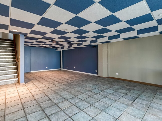 Building Photo - 2331 Overlook Ct