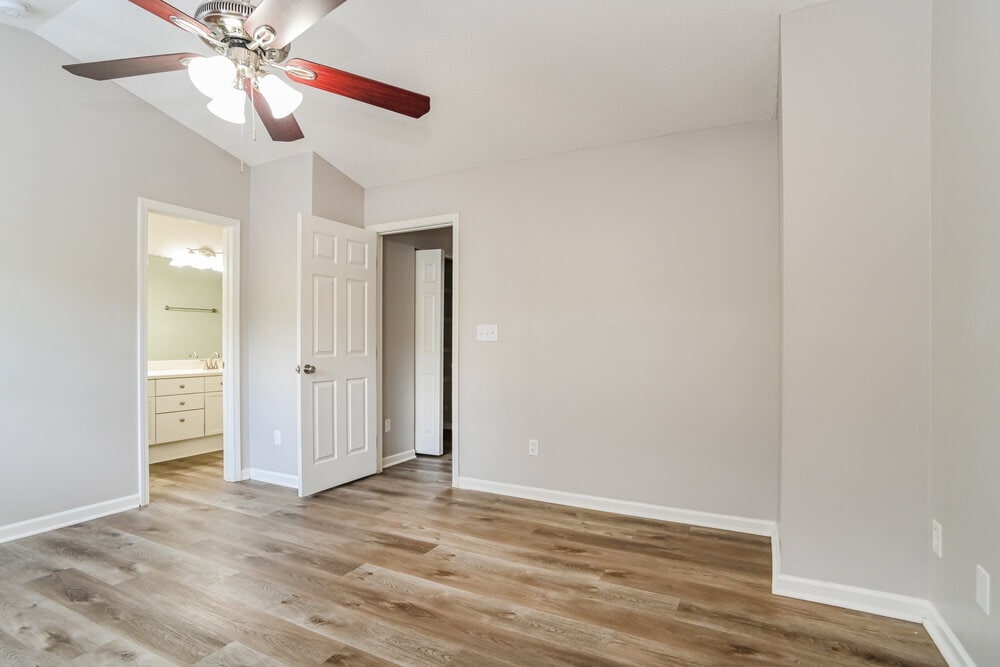 Building Photo - 5966 Cougar Ln