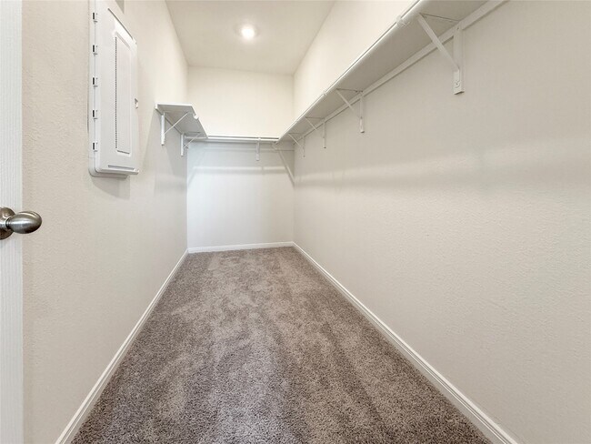 Building Photo - 2809 Cordova Hl Dr