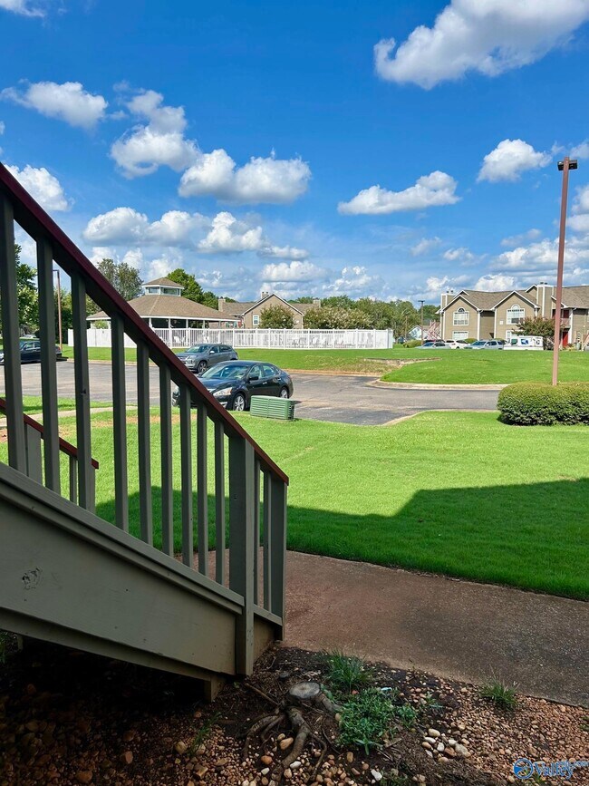 Building Photo - 241 Waters Edge Ln