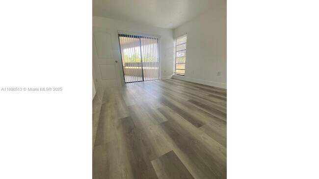 Building Photo - 8810 SW 123rd Ct