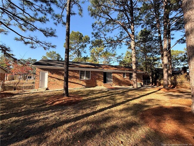 Building Photo - 323 Cadmium Ct