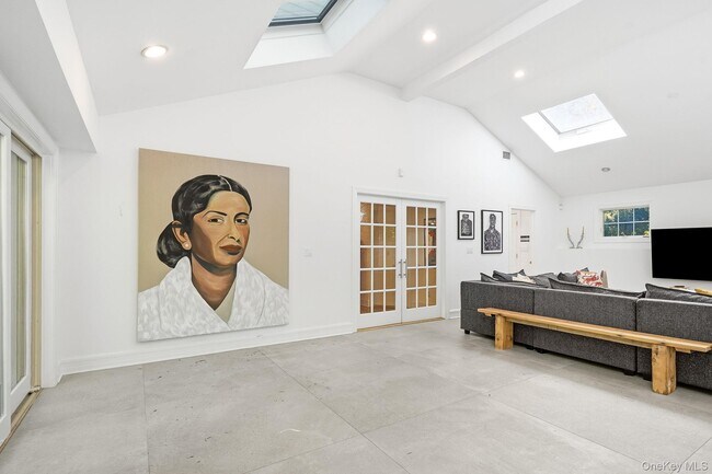 Building Photo - 60 Hillside Ln