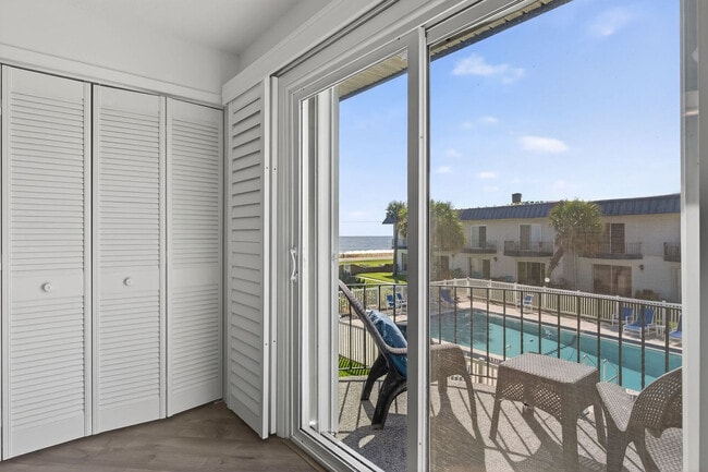 Building Photo - 2750 Ocean Shore Blvd